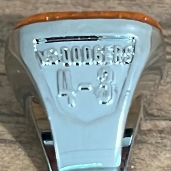 Houston Astros Commemorative 2017 World Series Champions Ring - Picture 3 of 11